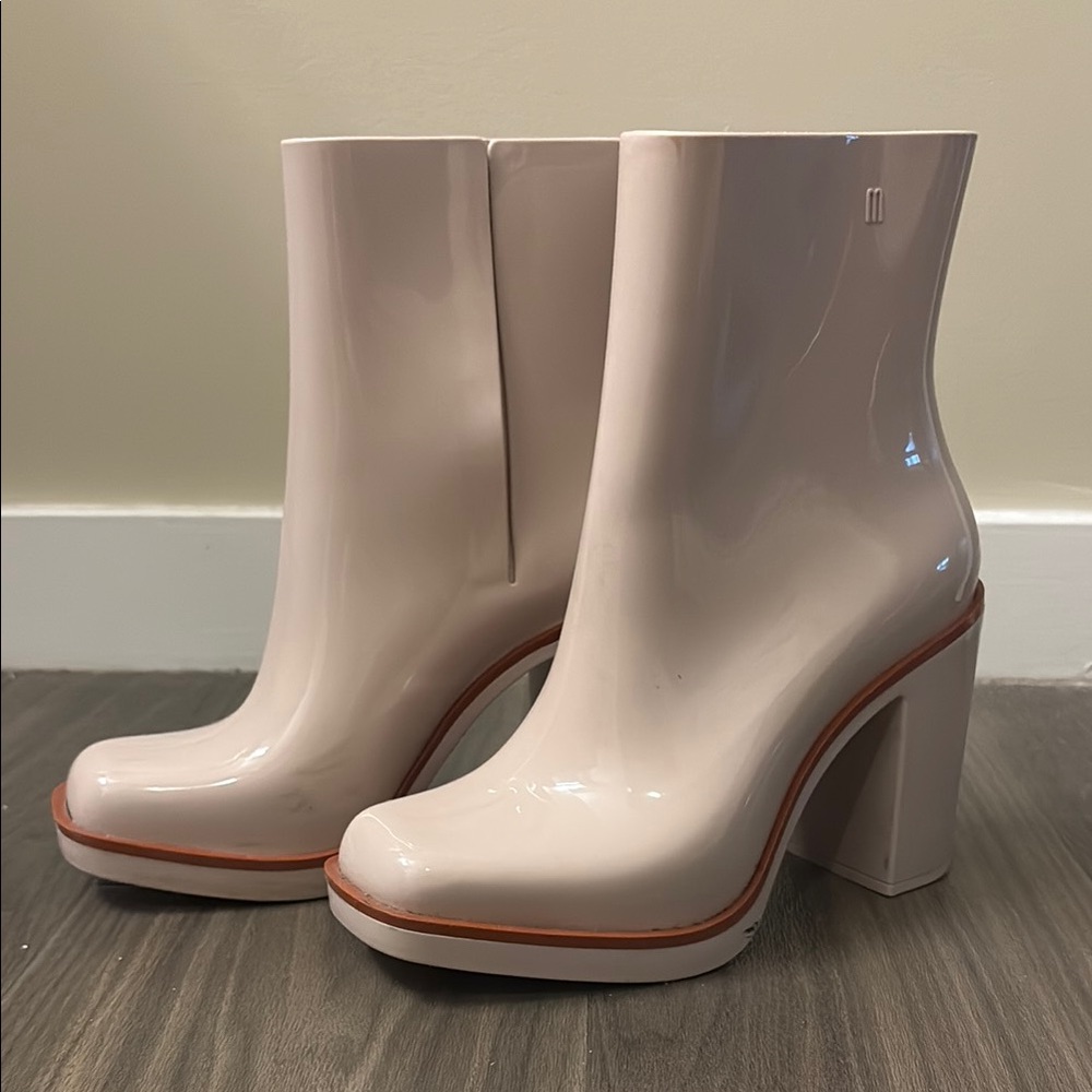Stylish Cream Ankle Boots